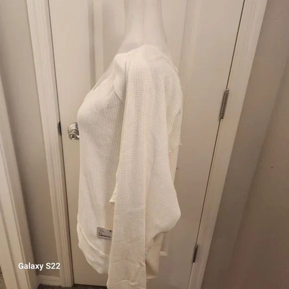 Free People Alabaster Sweater. NWT. Size Medium - Picture 8 of 14